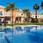 Santa Maria C - Shared Pool - 8 Guests - بيت للعطل *