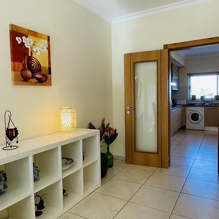 Santa Maria C - Shared Pool - 8 Guests - *